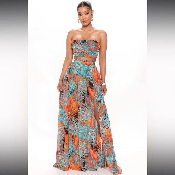 Fashion Nova Dresses & Skirts - 1 DAY SALE❗️Fashion Nova Maui Mami Tropical Skirt Set